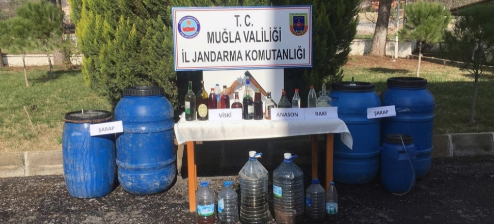 Muğla jandarmadan sahte içki evlerine baskın
