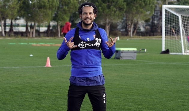 Hataysporlu Tom Eskişehirspor yolunda...