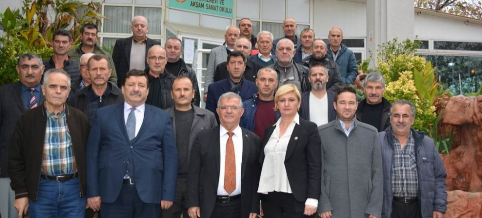 Balıkesir'de Kaymakam Çalık, muhtarlarla buluştu