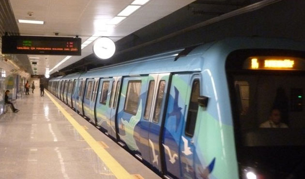 Metro arızası nedeniyle seferler durduruldu