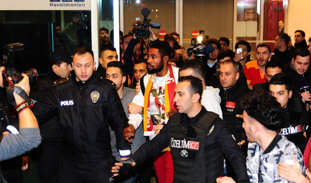 Galatasaray, Luyindama transferini açıkladı...