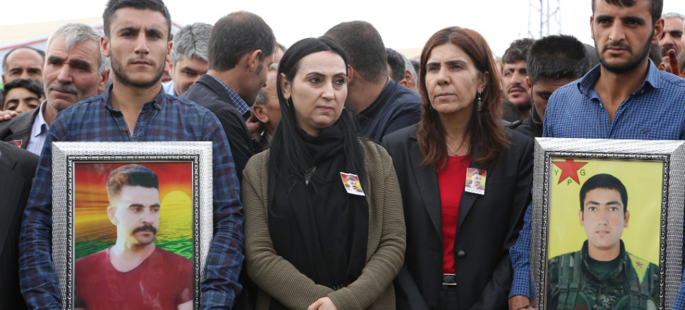 Terörist cenazelerinin baş aktörü HDP'li vekiller!