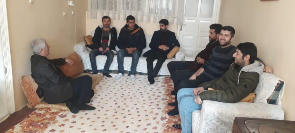 Hakkari'de AK Parti ev ziyaretlerine başladı