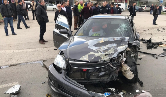 Düzce'de trafik kazası: 2 yaralı