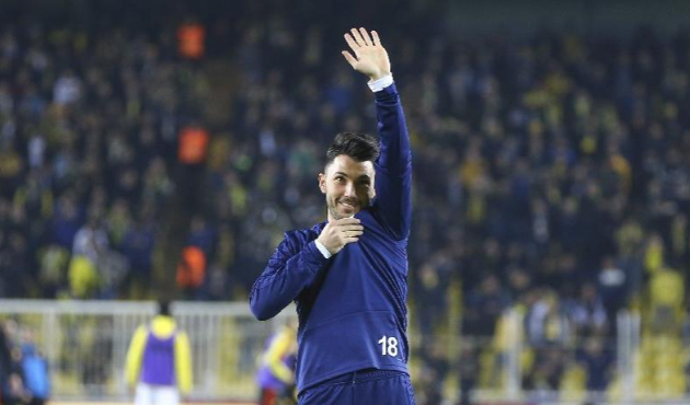 Beşiktaş taraftarından Tolgay'a gönderme!