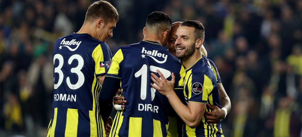 Fenerbahçe evinde nefes aldı!