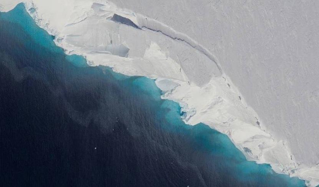 NASA o kıtada devasa çukur keşfetti!