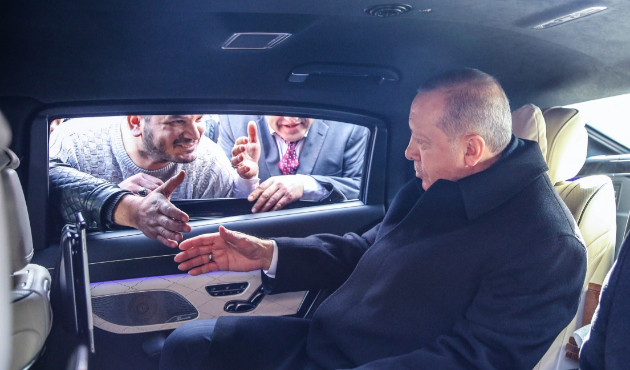 Erdoğan'dan minibüsçülere yardımcı olma sözü!