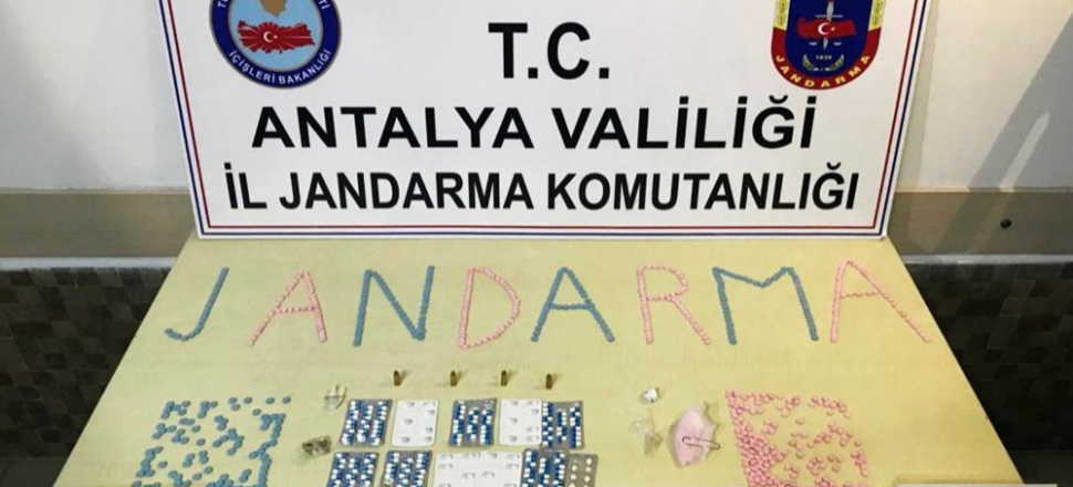 Antalya Manavgat’ta uyuşturucu baskınında 2 tutuklama