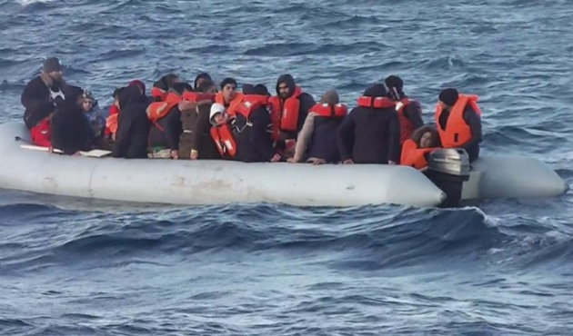 Kaçak göçmenlerin yardımına Sahil Güvenlik koştu!