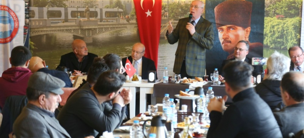 Eskişehir'de Başkan Kurt oto galericilerle buluştu