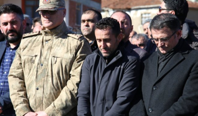 Osman Çakmak'ın annesi son yolculuğuna uğurlandı!