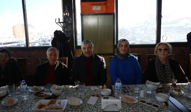 Kayseri'de Gazeteciler Erciyes’te bir araya geldi