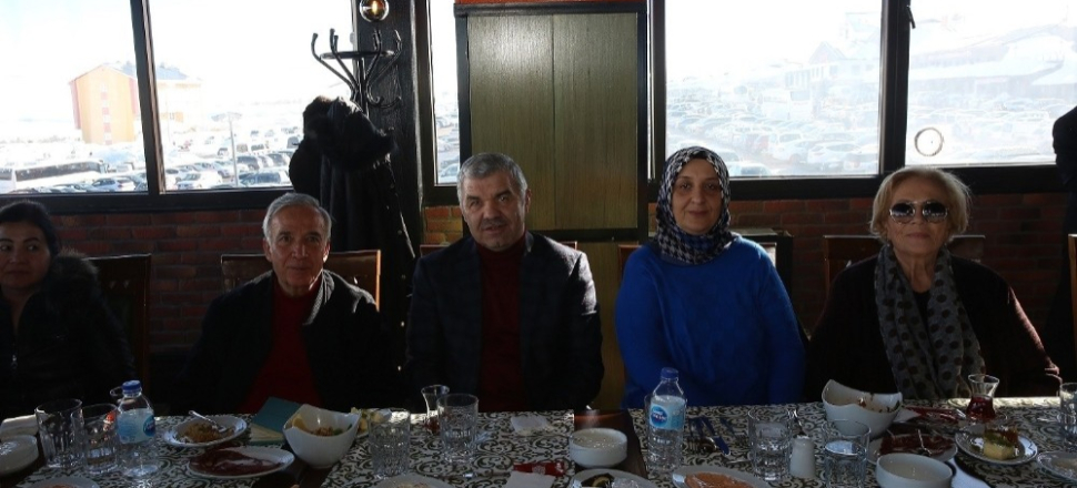 Kayseri'de Gazeteciler Erciyes’te bir araya geldi