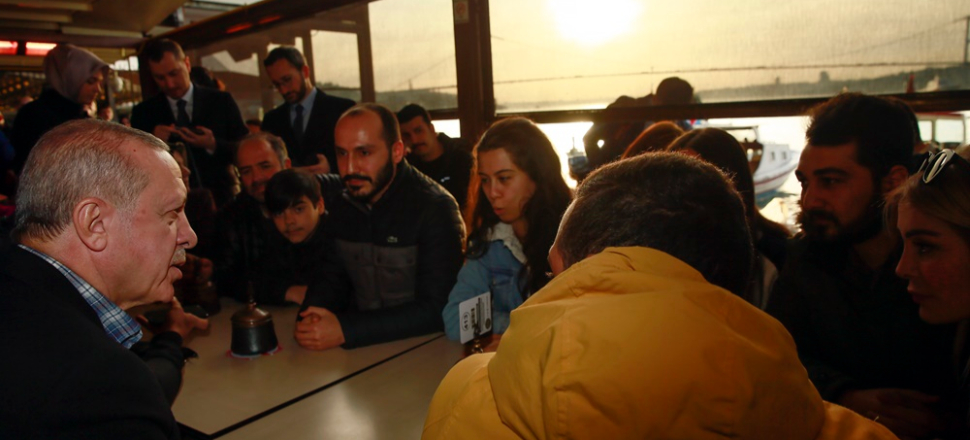 Erdoğan'dan tarihi çay bahçesine ziyaret...