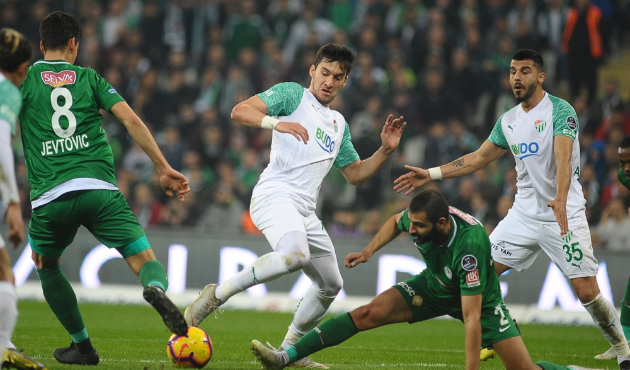 Bursaspor ve Konyaspor birer puana razı oldu...