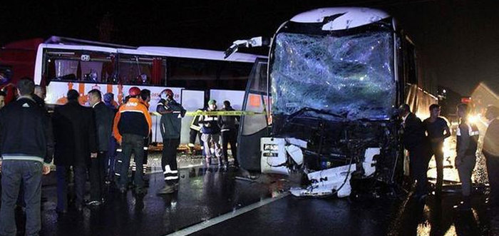 Karabük’te iki yolcu otobüsü çarpıştı