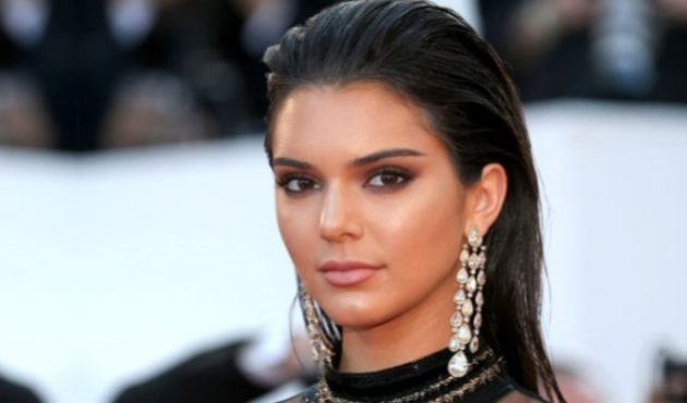 Türk isim Kendall Jenner'ın çıplak halini paylaştı