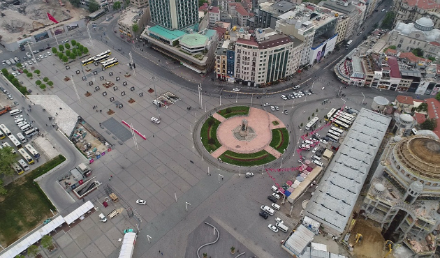 Taksim meydanında şüpheli çanta!