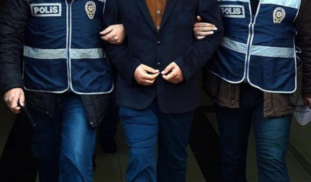 İzmir’de FETÖ baskını: 14 gözaltı