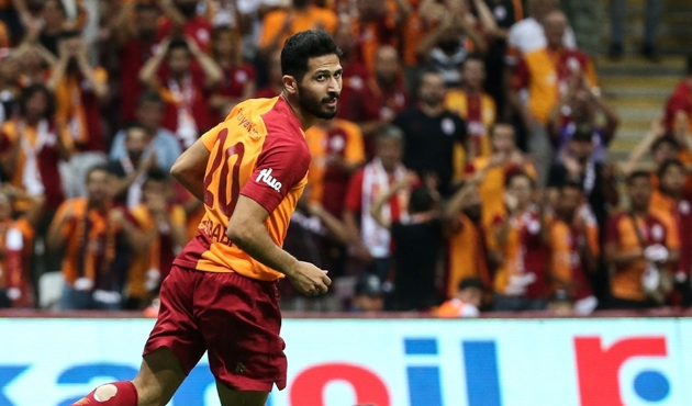 Emre Akbaba'ya 11 yolu gözüktü!