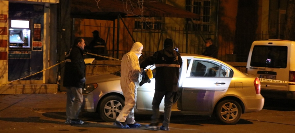 Kayseri'de polis aracına silahlı saldırı: 2 yaralı