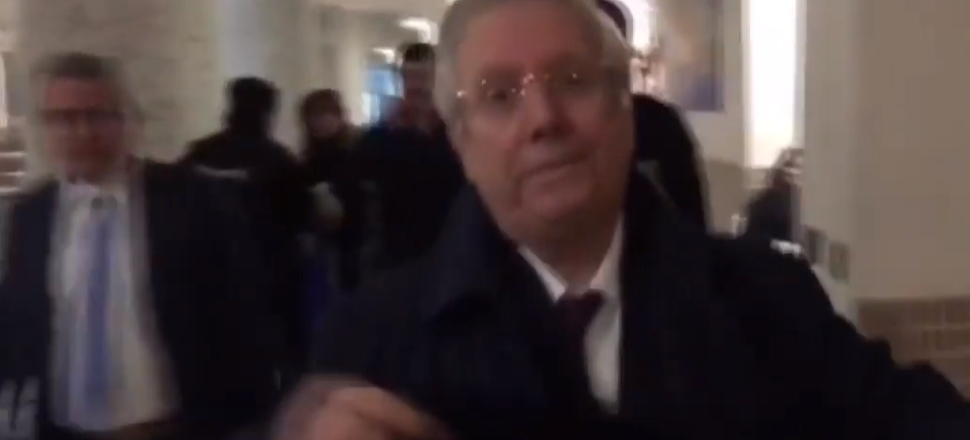 Aziz Yıldırım'ı sinirlendiren soru!