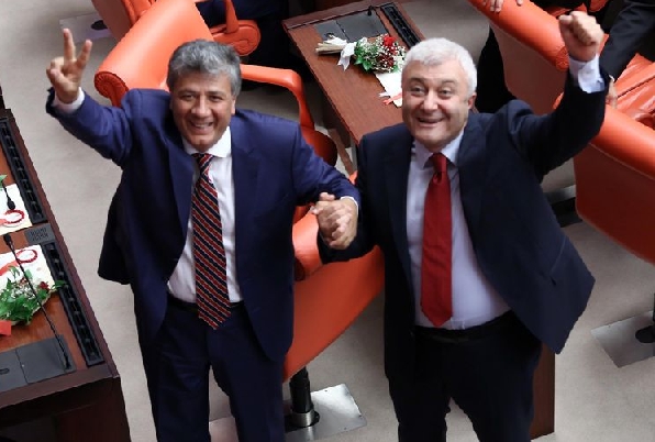 Latif Şimşek, FETÖ mağduru Tuncay Özkan ve Mustafa Balbay'a seslendi