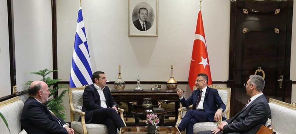 Bu fotoğrafı servis edip Fuat Oktay'ı hedef aldılar...