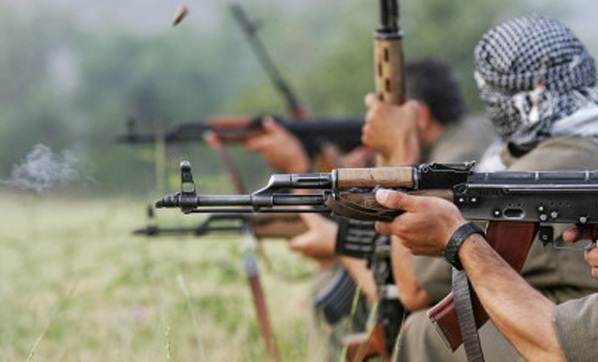 Başkale İlçe Jandarma Komutanlığı'na silahlı saldırı