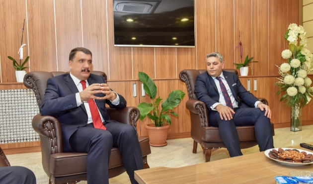 Malatya'da Selahattin Gürkan sanayicilerle buluştu