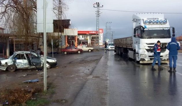 Yozgat'ta trafik kazası: 3'ü çocuk 4 yaralı