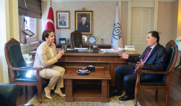 "Dindarlarla uğraşanların akıbeti belli"
