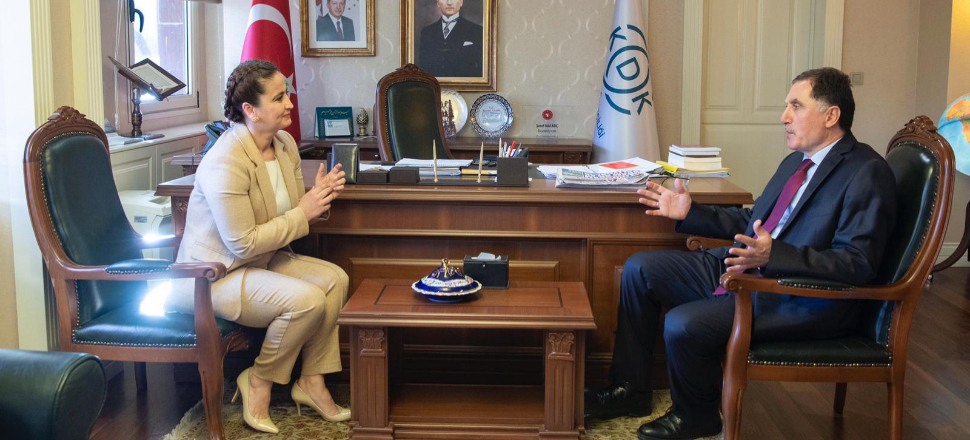"Dindarlarla uğraşanların akıbeti belli"