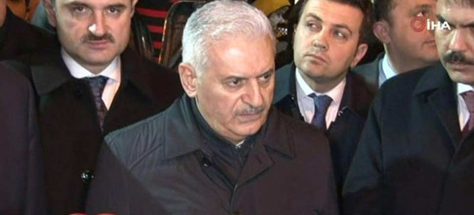 Binali Yıldırım çöken binanın olduğu bölgede