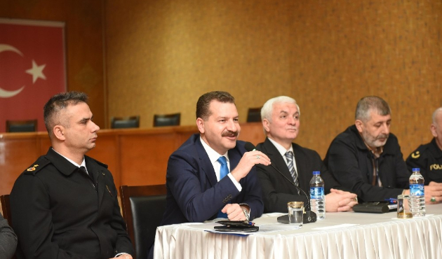 Balıkesir'de Yücel Yılmaz: "Bu şehir için tek yürek olacağız"