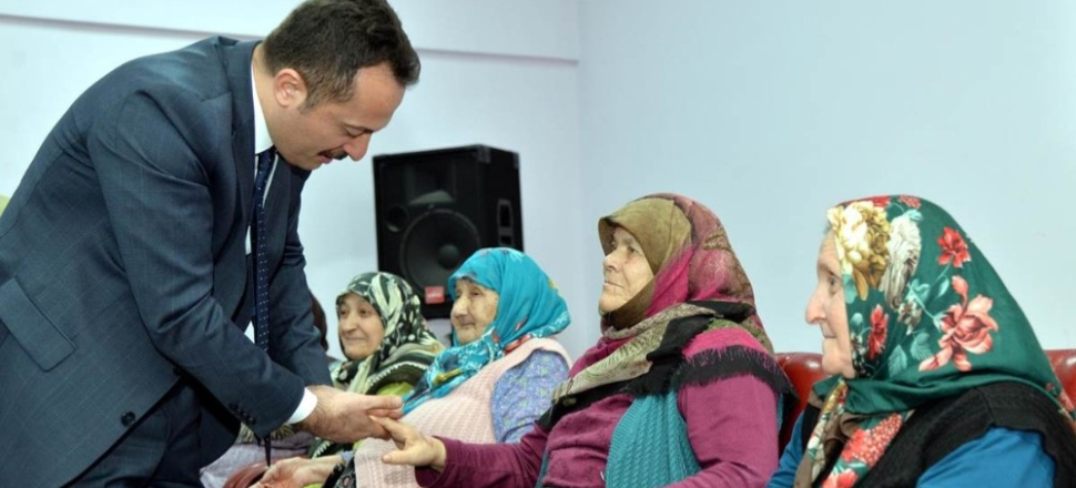 Bilecik'te Vali Şentürk, huzurevi sakinleriyle buluştu