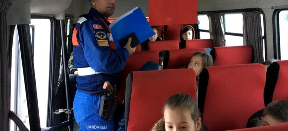 Muğla Jandarmasından okul önlerinde çalışma