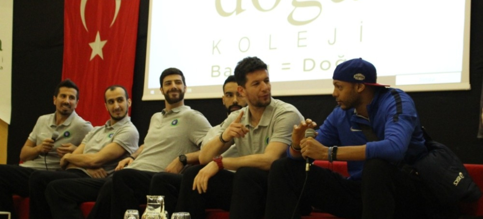 Bursa'da Büyükşehir’in Efeleri öğrencilerle bir araya geldi