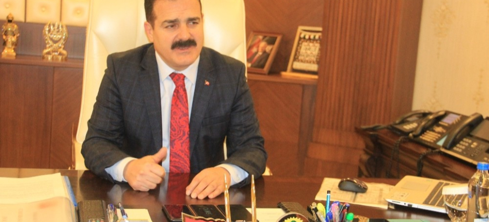 Hakkari'de Vali İdris Akbıyık: “Hakkari’de aç ve açıkta aile bırakmadık”