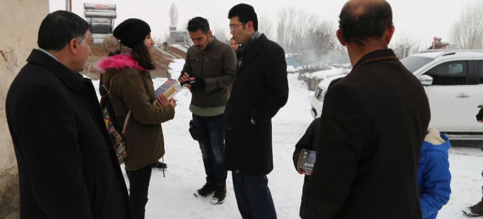 Muş'ta Kaymakam Kaçmaz yaşlı ve kimsesizlere buluştu