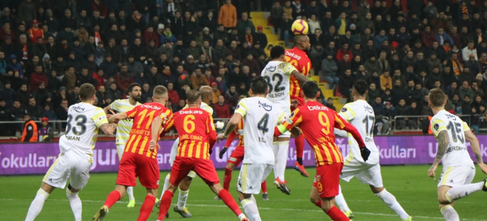 Fenerbahçe Kayseri'de son dakikalarda yıkıldı...