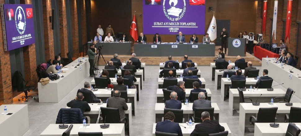 Denizli'de Başkan Hüseyin Gürlesin: “Hiçbir zaman tribünlere oynamadık”