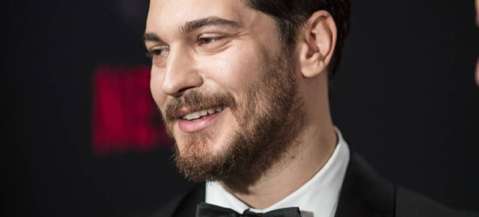 Çağatay Ulusoy ülkeyi terk ediyor!