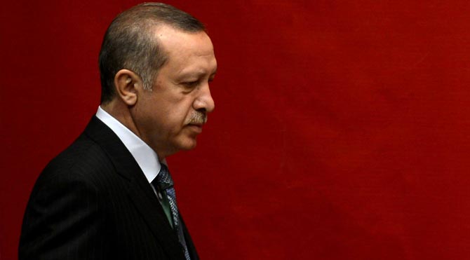 Ersin Çelik, Gerçek Hayat'a 'Yalnız adamın sabırlı öfkesi'ni yazdı
