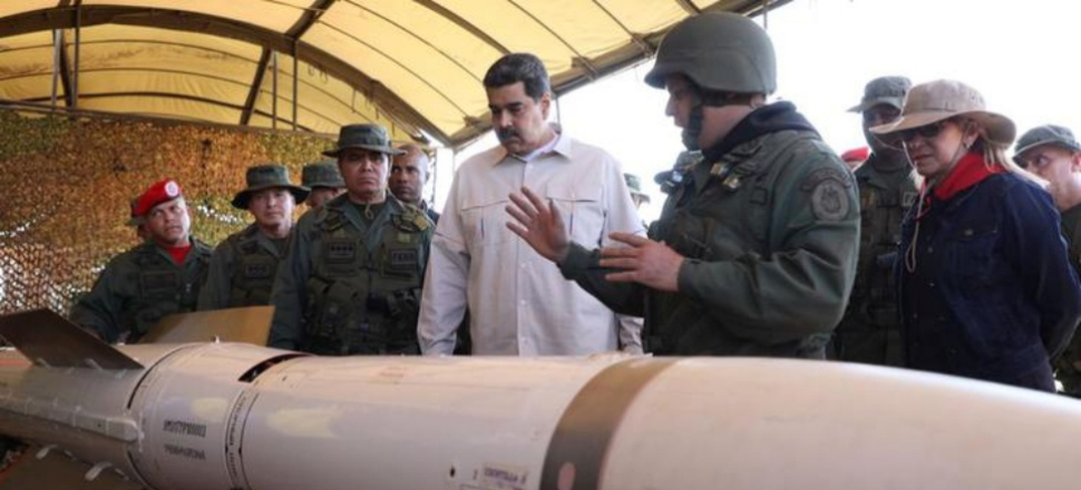 Maduro'dan darbe tehditleri arasında flaş hamle!