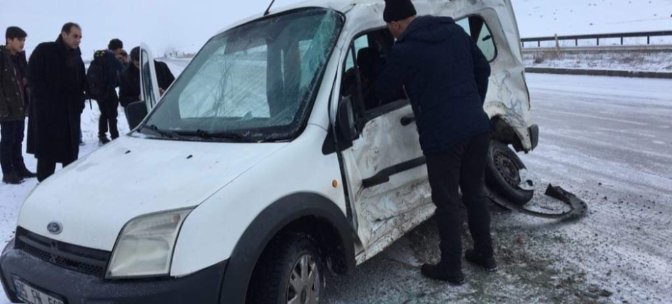 Erzurum Aşkale'de trafik kazası: 2 yaralı