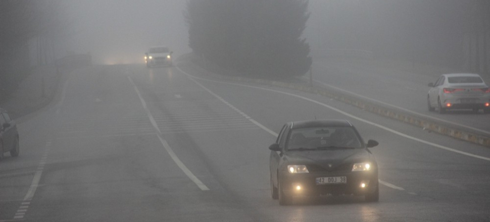 Kocaeli’de yoğun sis trafiği aksatıyor