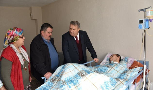 Manisa'da Başkan Mehmet Çerçi’den talihsiz gencin ailesine ziyaret