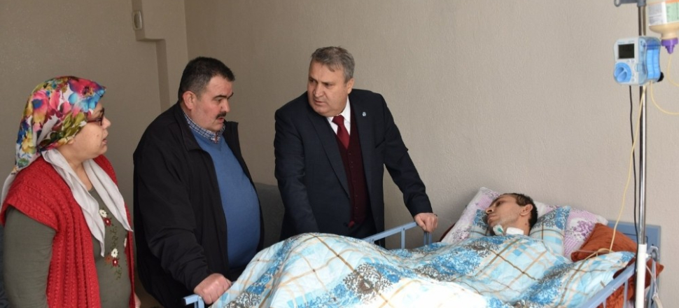 Manisa'da Başkan Mehmet Çerçi’den talihsiz gencin ailesine ziyaret